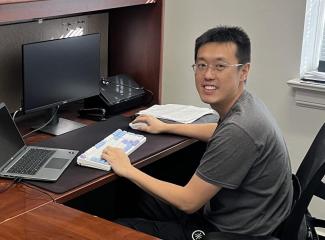 Yuan Ke in Office